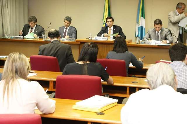 Deputados reclamam de vetos a projetos, mas governo alega v&iacute;cios de lei