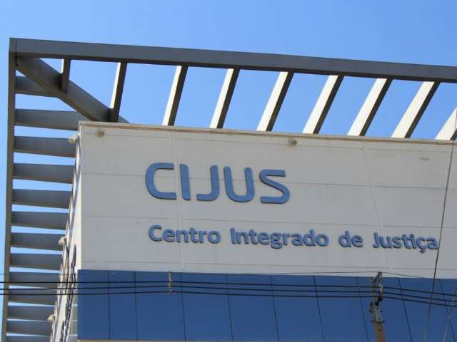 Justi&ccedil;a transfere para o Centro juizado que atende 3 mil por dia