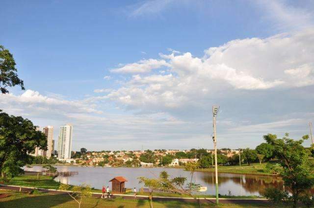 Sol aparece na Capital, mas previs&atilde;o &eacute; de chuva no per&iacute;odo da tarde