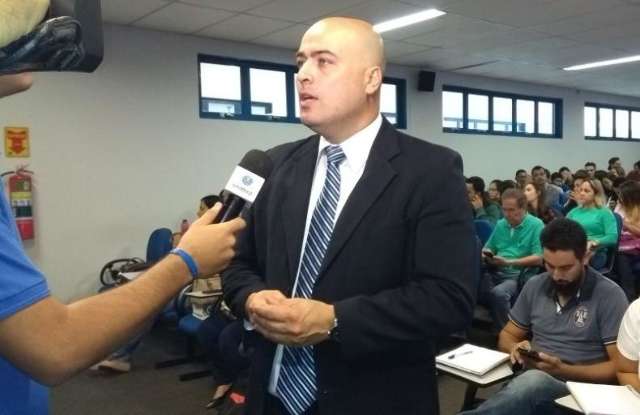 Vara &ldquo;sem juiz&rdquo; interfere, mas n&atilde;o para Lama Asf&aacute;ltica, afirma delegado