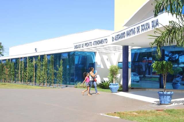 Por reajuste salarial de 355%, m&eacute;dicos mant&ecirc;m in&iacute;cio de greve na quarta