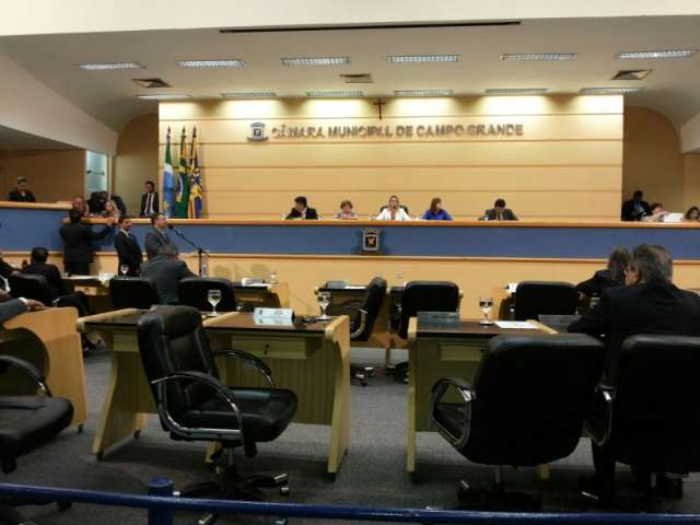 Oposi&ccedil;&atilde;o blefou e n&atilde;o tem assinaturas para criar CPI do Tapa Buraco