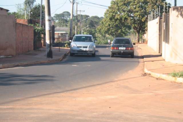 Depois de 29 acidentes, moradores cobram mudan&ccedil;as em cruzamento