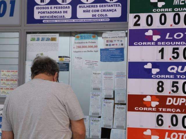 Mega-Sena acumula mais uma vez e chega aos R$ 140 milh&otilde;es 