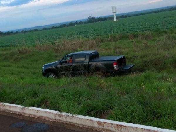 Ve&iacute;culos roubados no fim de semana seriam trocados por droga no Paraguai 