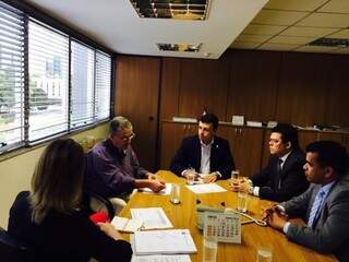 Reunião de Olarte com representantes do Ministério (Foto: divulgação / PMCG)