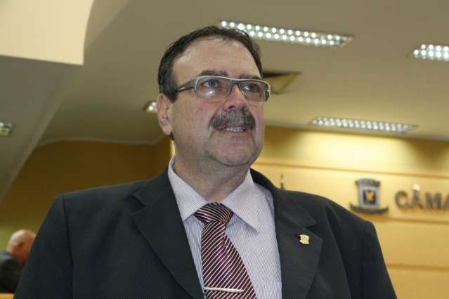 Prefeito veta projeto que aumenta sal&aacute;rio dos dentistas