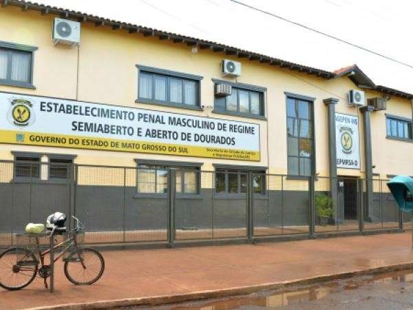 Cinco detentos fugiram nesta madrugada de pres&iacute;dio semiaberto 