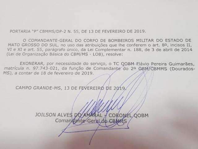 Cai comandante dos Bombeiros que usou presos para reformar casa