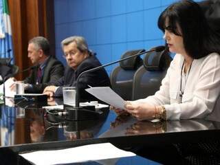 Deputada Mara Caseiro (PSDB), autora do projeto, durante sessão na Assembleia (Foto: Victor Chileno/ALMS)