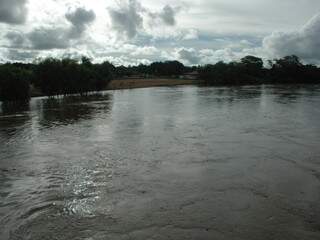 Nível do rio Aquidauana começa a subir novamente. (Foto: Plínio Goes)