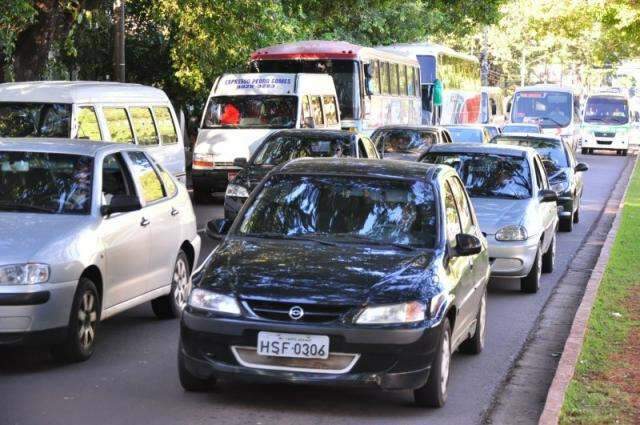 Justi&ccedil;a tamb&eacute;m suspende licita&ccedil;&atilde;o da inspe&ccedil;&atilde;o veicular na Capital