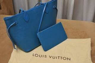 bolsa Azul Louis Vuitton custa R$3,800. (Foto: Alcides Neto)