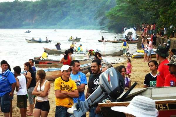 Praia da Amizade passa por refoma para  receber visitantes da  Itaquipesca 2015
