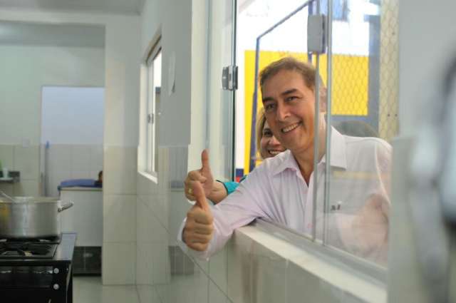 Bernal evita imprensa e diz que, em 10 meses, tirou Capital do buraco