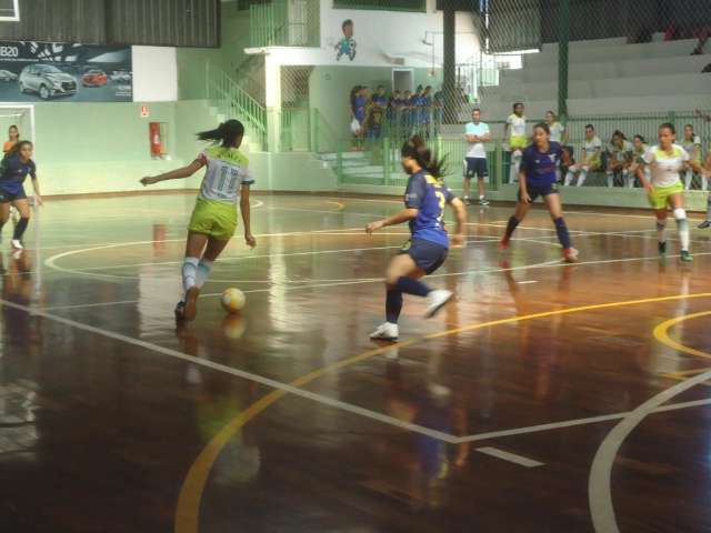 Rodada da Copa de Futsal Feminino ter&aacute; quatro jogos neste s&aacute;bado 