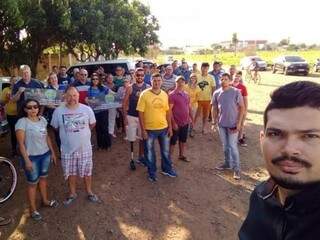 Moradores cobram ampliação de projeto de asfalto no Nova Campo Grande Moradores cobram ampliação de projeto de asfalto no Nova Campo Grande