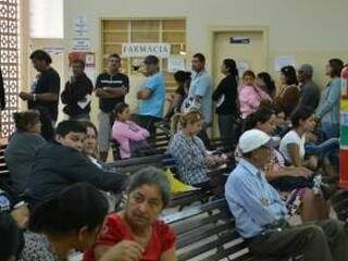Filas continuam nos postos de saúde de Campo Grande (Foto: arquivo)