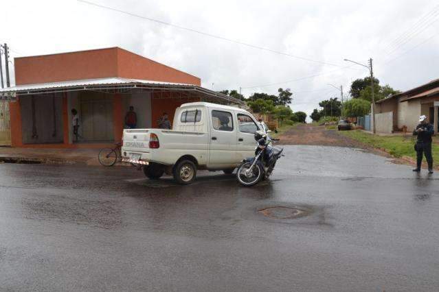 Motociclista sem CNH fica ferido em acidente no Nova Lima