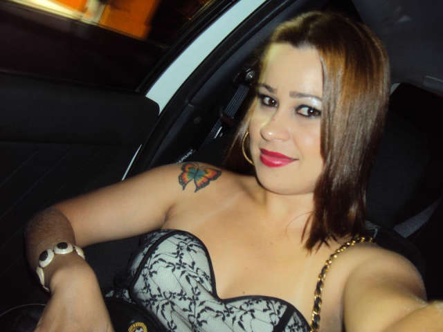  Corpo de jovem morta em assalto &eacute; sepultado em Miranda 