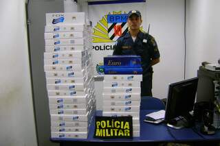 Contrabando de cigarro aprendido pela Polícia Militar (Foto:divulgação)