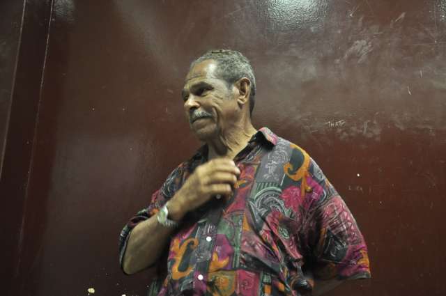 &ldquo;Ela tem a prote&ccedil;&atilde;o de Deus&rdquo; diz irm&atilde; de idosa que foi atingida por seis tiros 