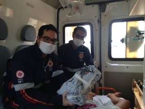  Menina nasce em ambul&acirc;ncia  e emociona equipe do Samu em Dourados 