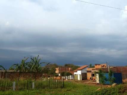 Temporal derruba 15 árvores em Jardim e ainda chove forte no sul e no leste