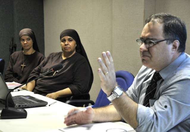 MP cobra de Estado e munic&iacute;pio atendimento a pacientes mentais