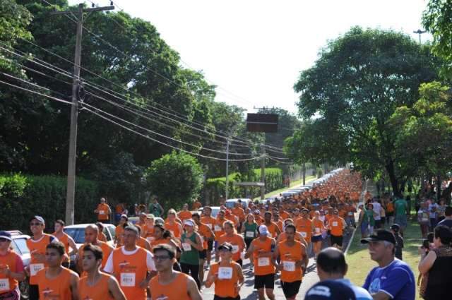 Queniano completa prova em 1hora e 9 minutos e vence meia-maratona 