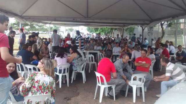 Funcion&aacute;rios da Enersul entram em greve por reajuste com ganho real