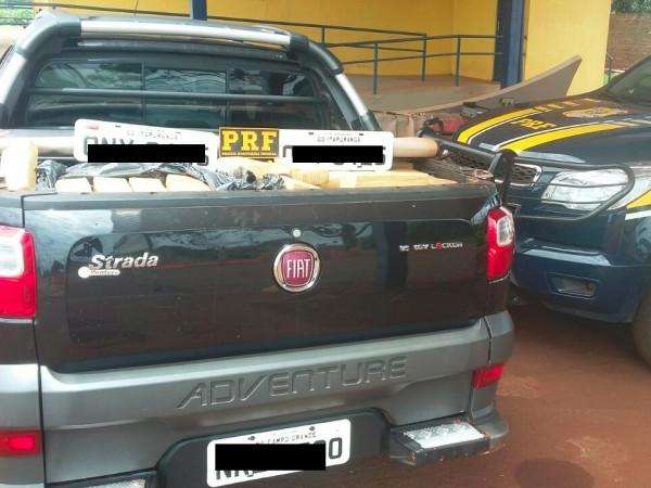 Picape &eacute; apreendida com 841 kg de maconha ap&oacute;s persegui&ccedil;&atilde;o na BR-163