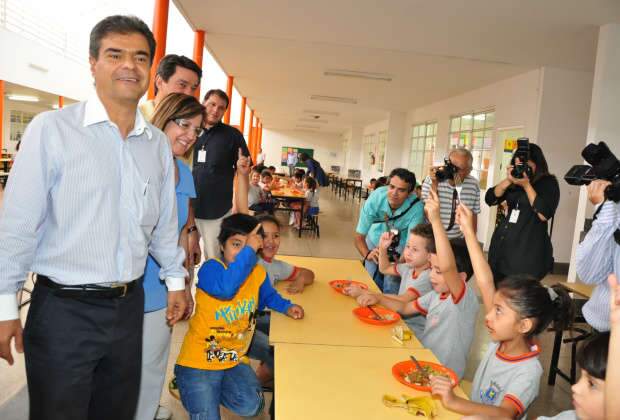  Sancionado projeto que tenta varrer guloseimas de cantinas de escolas
