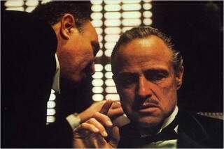 Don Corleone (Marlon Brando), o Poderoso Chefão.