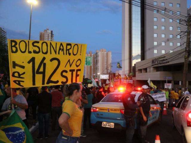 Parlamentares cobram press&atilde;o sobre Congresso para mudar decis&atilde;o do STF