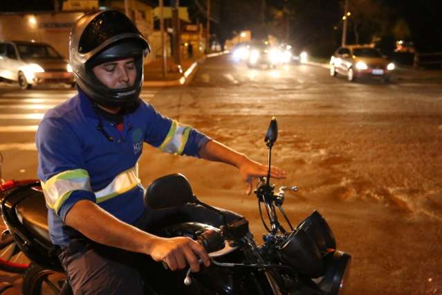 Fim de estacionamento cria mais um problema e n&atilde;o acaba com caos