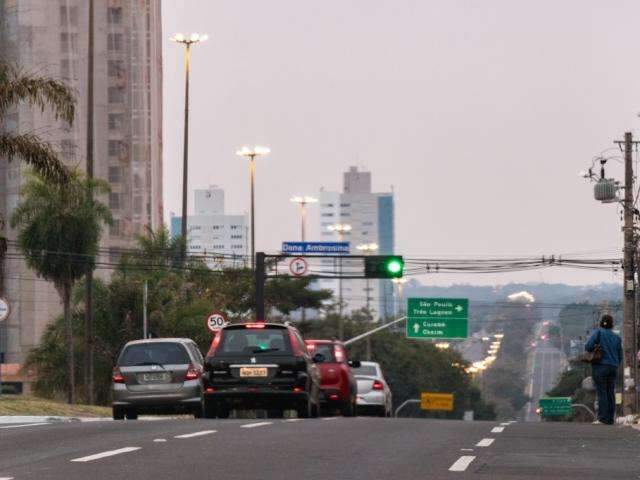 Ter&ccedil;a-feira-feira ser&aacute; de c&eacute;u parcialmente nublado e calor de 34&deg;C em MS