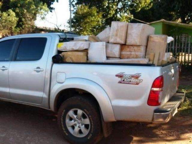 Pol&iacute;cia fecha base de traficantes e apreende 2 toneladas de maconha
