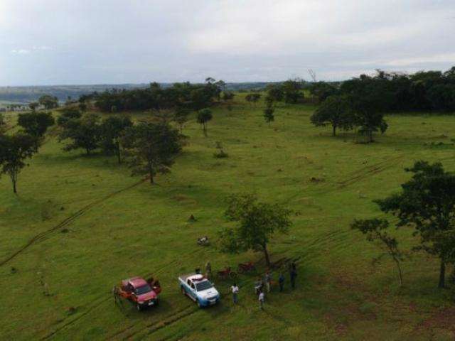 Helic&oacute;ptero chega a distrito e buscas a garoto sumido h&aacute; 10 dias continuam