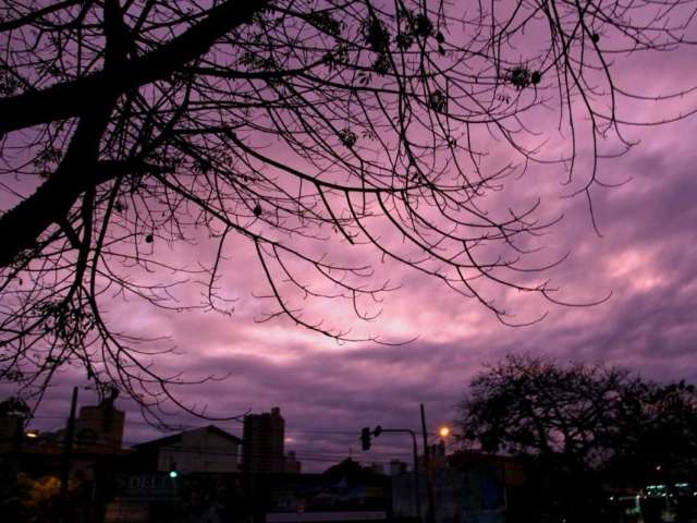 Campo Grande amanhece com sensa&ccedil;&atilde;o t&eacute;rmica de 2&ordm;C e previs&atilde;o &eacute; de chuva 