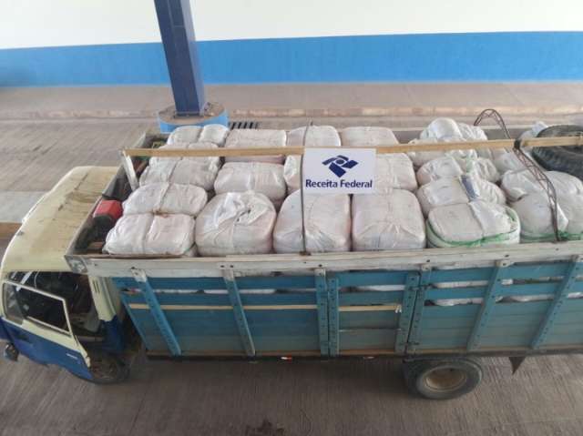 Receita Federal apreende 1,5 quilo de coca&iacute;na e contrabando de produtos