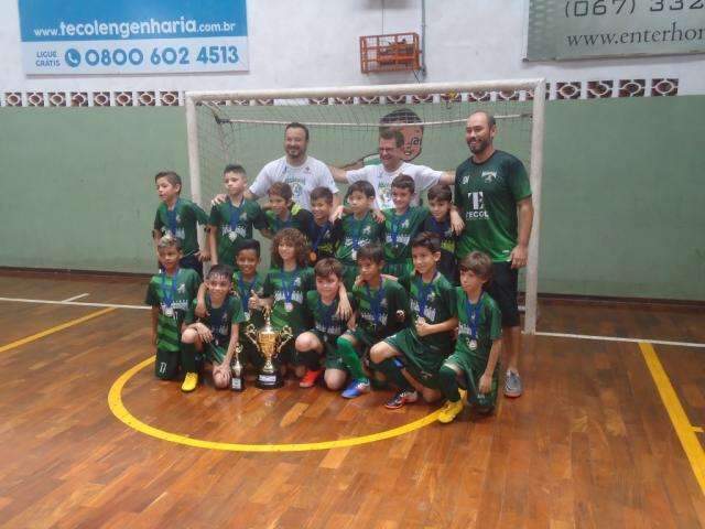 Copa Pelezinho de futsal definiu os campe&otilde;es em cinco categorias 