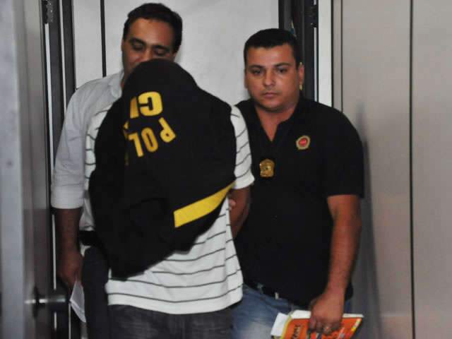  Indiciado por homic&iacute;dio doloso, garoto envolvido em briga de escola vai para Unei Los Angeles