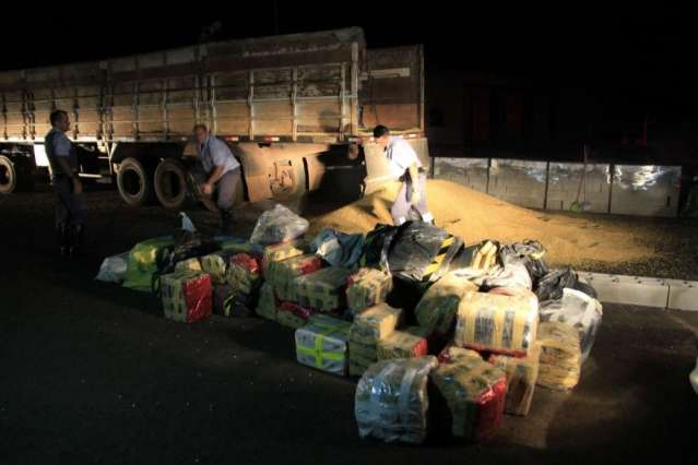 Pol&iacute;cia Rodovi&aacute;ria de SP apreende 3 t de maconha que sa&iacute;ram de MS