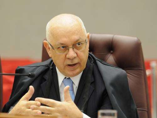 STF decreta sequestro de contas de Cunha que t&ecirc;m R$ 9 milh&otilde;es na Su&iacute;&ccedil;a