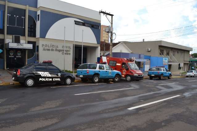 Mulher &eacute; flagrada tentando furtar R$ 2,8 mil em produtos de supermercado