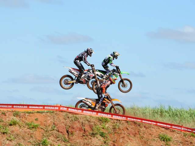  Com pilotos da Inglaterra e Espanha, motocross quer conquistar o Brasil