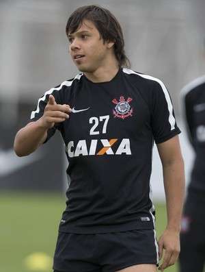 Com Romero no ataque, Corinthians encara o Inter hoje no Itaquer&atilde;o