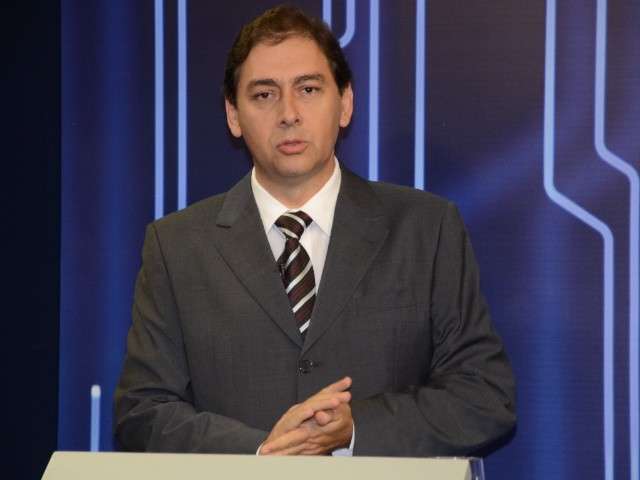 Candidatos encerram debate com discuss&atilde;o sobre IPTU e den&uacute;ncias 