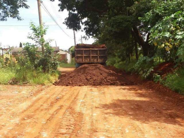 Ap&oacute;s mat&eacute;ria no Campo Grande News, Prefeitura realiza manuten&ccedil;&atilde;o no Rita Vieira
